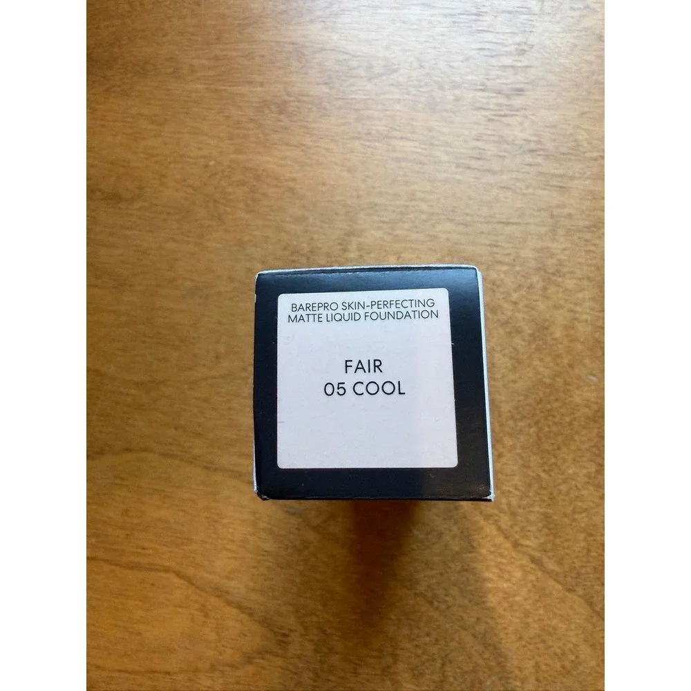 bareMinerals BAREPRO 24HR Matte Liquid Foundation Fair 05 Cool SPF 20 1oz NEW
